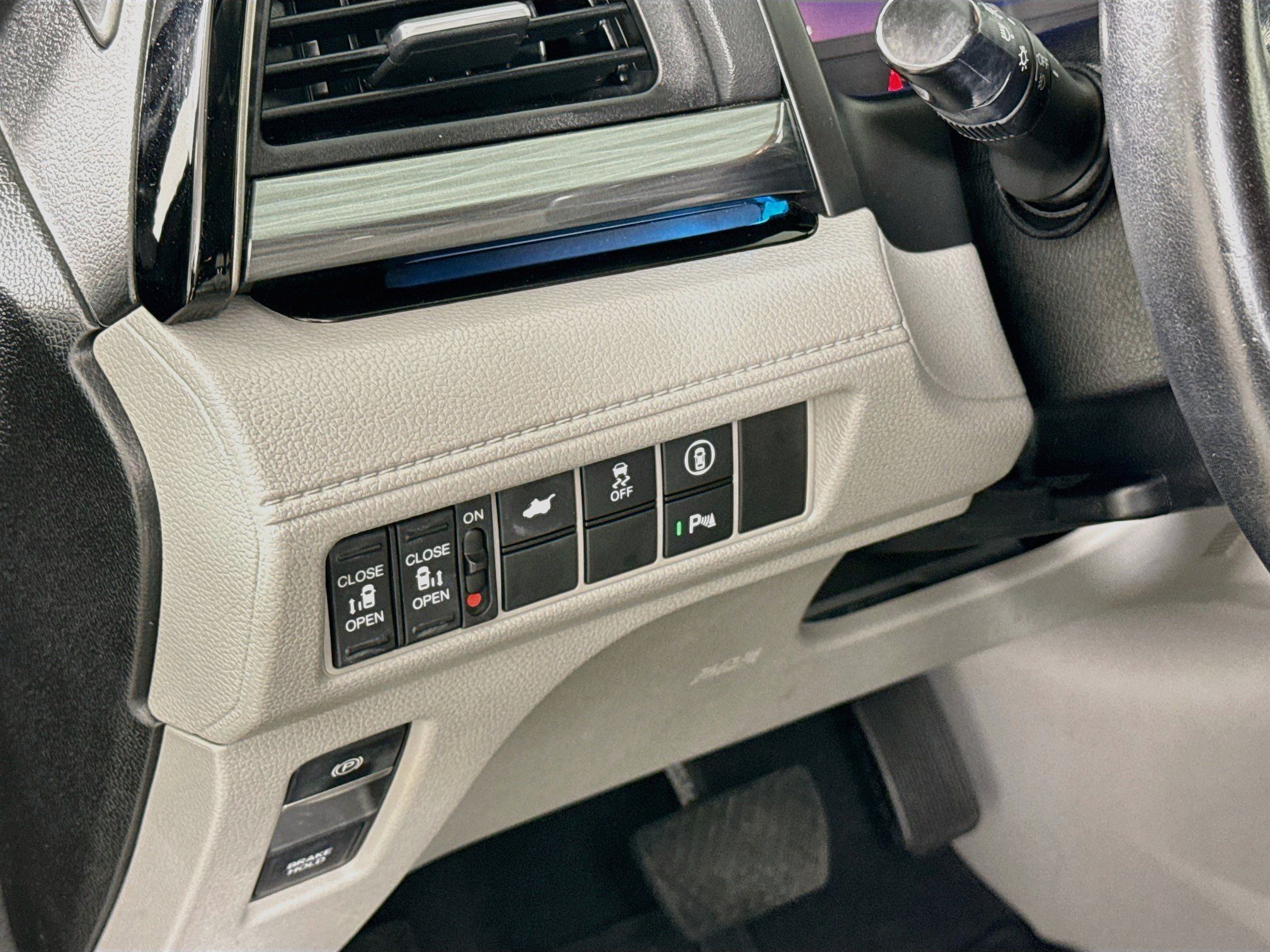Used 2021 Honda Odyssey Elite image 10