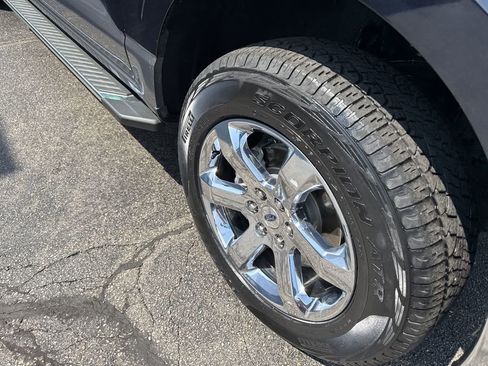 Certified 2022 Ford F150 XLT w/ Equipment Group 302A High image 12