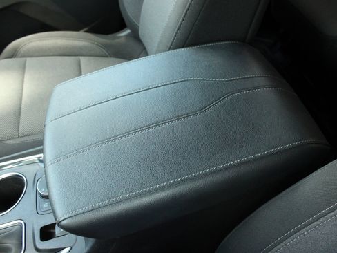 Used 2023 Chevrolet Traverse LT FWD image 49