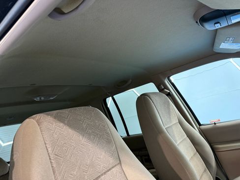 Used 1999 Ford Explorer 4WD 4-Door image 29