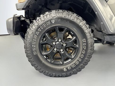 Used 2022 Jeep Wrangler Unlimited Sport image 31