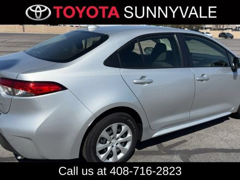 Used 2025 Toyota Corolla LE FWD image 2