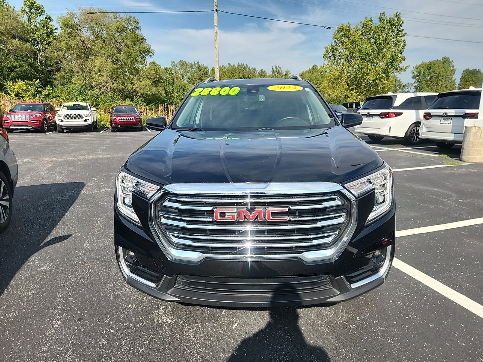 Used 2023 GMC Acadia SLT AWD/4WD image 9