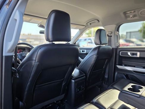 Used 2024 Ford Explorer XLT w/ Equipment Group 202A image 21