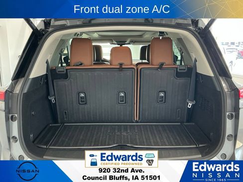 Used 2022 Nissan Pathfinder Platinum w/ Cargo Package AWD/4WD image 9