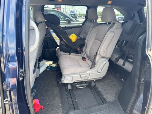 Used 2021 Honda Odyssey EX image 16