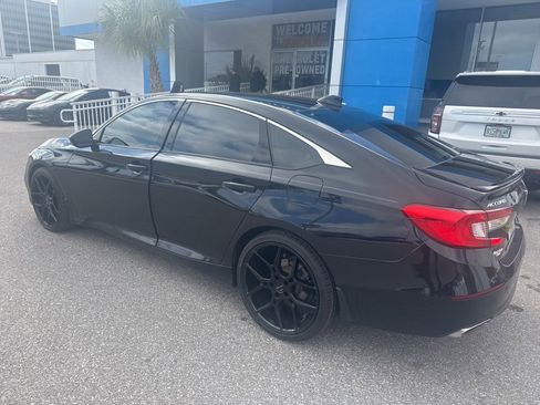 Used 2020 Honda Accord Sport image 4