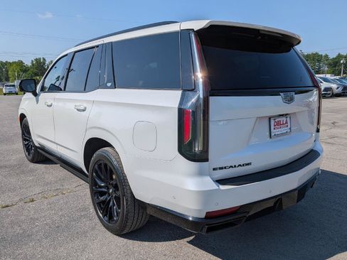 Used 2021 Cadillac Escalade Sport Platinum w/ LPO, ONYX Package AWD/4WD image 8