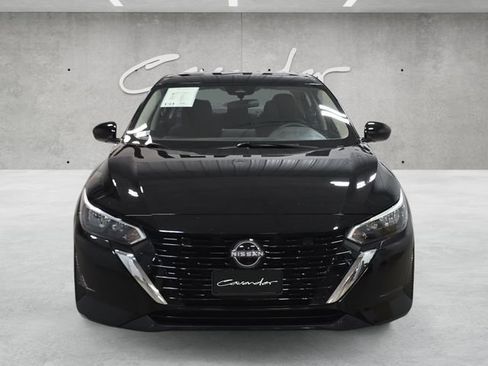 Used 2025 Nissan Sentra SV FWD image 18
