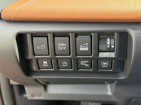 Used 2023 Subaru Forester Touring AWD/4WD image 25