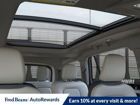 New 2026 Lincoln Aviator AWD image 22