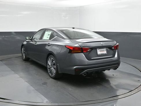 New 2026 Nissan Altima 2.5 SV w/ SV Premium Package FWD image 17