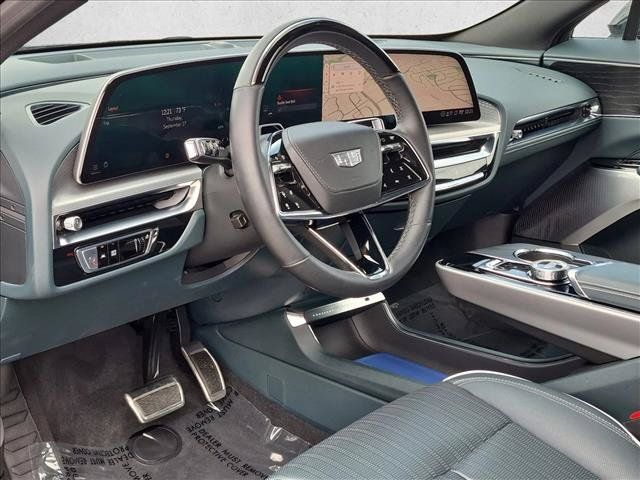 Used 2025 Cadillac Lyriq Luxury w/ Nappa Leather Package RWD image 10
