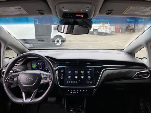 Used 2023 Chevrolet Bolt LT w/ Driver Confidence Package FWD image 12