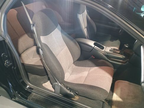 Used 1995 Chevrolet Camaro Z28 image 32