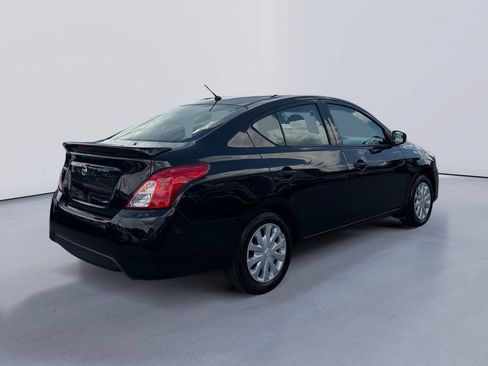 Used 2019 Nissan Versa S Plus FWD image 3