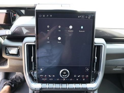 New 2026 GMC Yukon XL Elevation w/ Elevation Premium Package RWD image 22