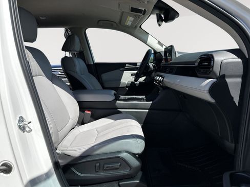 Certified 2025 Honda Pilot EX-L image 24