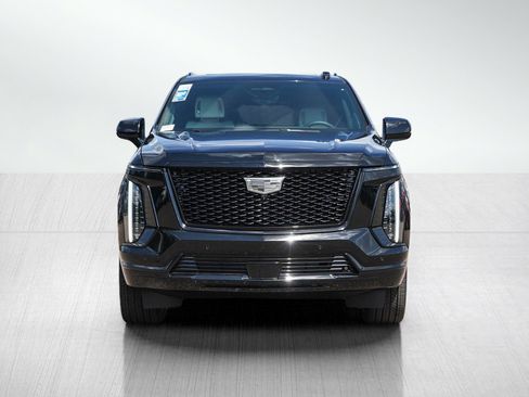 Used 2026 Cadillac Escalade Platinum Sport w/ LPO, ONYX Package AWD/4WD image 9