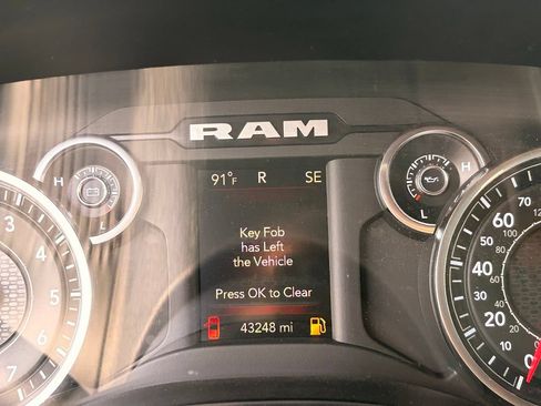 Used 2022 RAM 1500 Big Horn RWD image 31