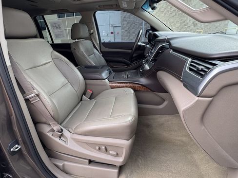 Used 2016 Chevrolet Suburban LTZ AWD/4WD image 39