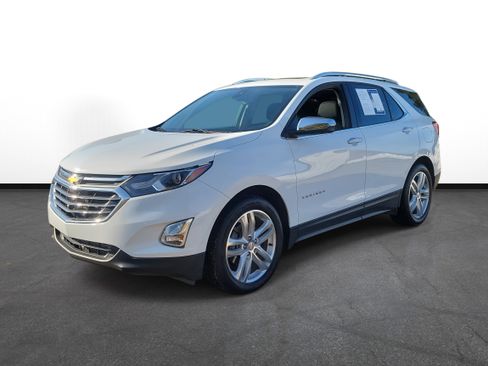 Used 2019 Chevrolet Equinox Premier image 2