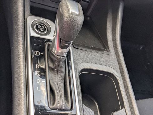Used 2025 Nissan Sentra SV FWD image 19