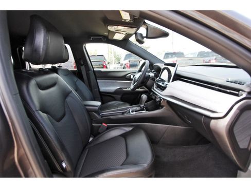 Used 2024 Jeep Compass Latitude AWD/4WD image 28