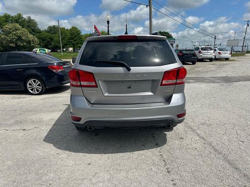 Used 2017 Dodge Journey SXT w/ Comfort/Convenience Group FWD image 5