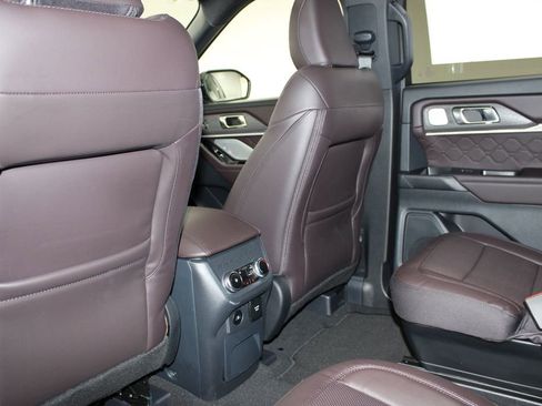 New 2026 Ford Explorer Platinum AWD/4WD image 28