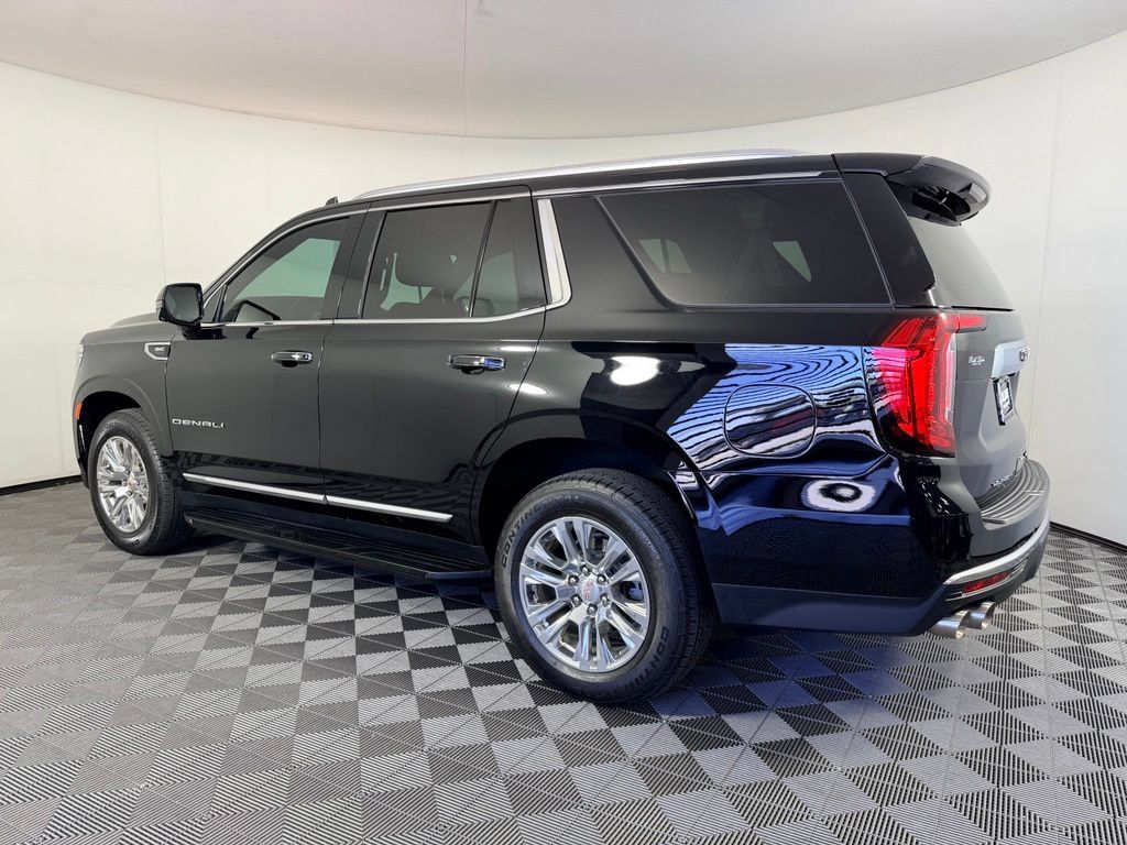 Used 2023 GMC Yukon Denali w/ LPO, Floor Liner Package AWD/4WD image 10