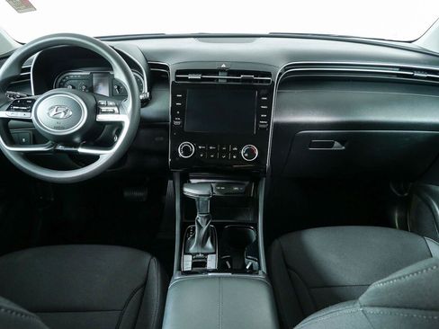 Used 2023 Hyundai Tucson SE FWD image 17