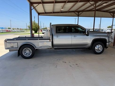 Used 2025 Chevrolet Silverado 3500 LTZ w/ LTZ Plus Package AWD/4WD image 9