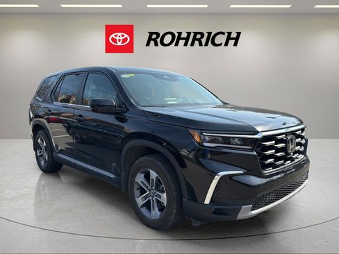 Used 2025 Honda Pilot EX-L image 4