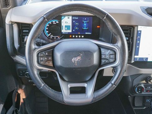 Certified 2022 Ford Bronco Wildtrak AWD/4WD image 25