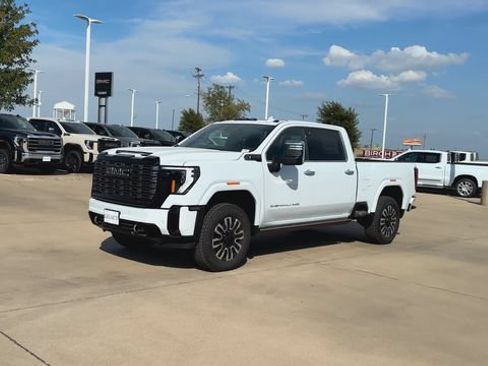 New 2026 GMC Sierra 2500 Denali Ultimate AWD/4WD image 4