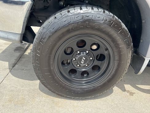 Used 2000 Toyota Tundra Limited RWD image 19