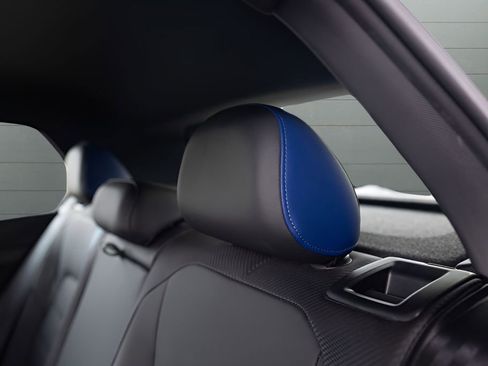 Used 2024 Volkswagen Golf R AWD/4WD image 59