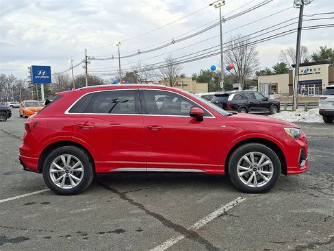 Used 2022 Audi Q3 2.0T Premium w/ Convenience Package image 8