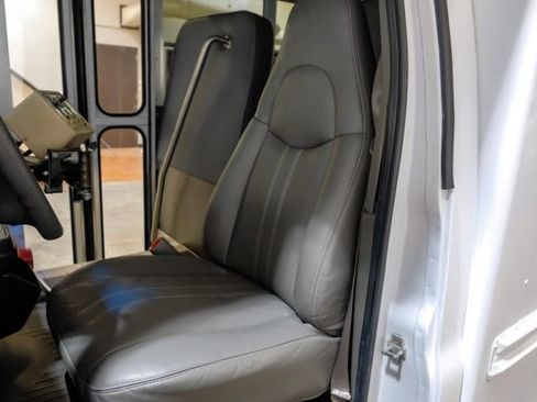 Used 2007 Chevrolet Express 3500 w/ School Bus Package image 4