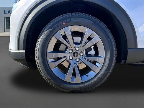 New 2026 Ford Explorer Active w/ Active Comfort Package image 14