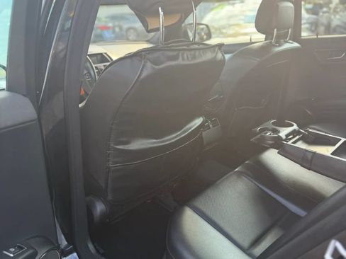 Used 2009 Mercedes-Benz C 300 4MATIC Sedan image 17
