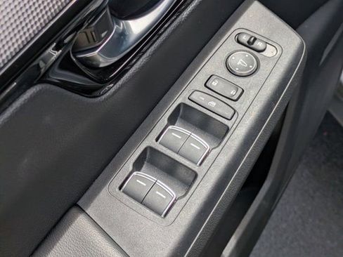Used 2025 Honda CR-V EX-L image 10