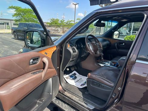 Used 2016 INFINITI QX80 Limited AWD/4WD image 9