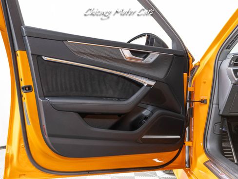 Used 2022 Audi RS 6 image 22