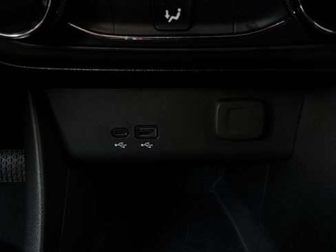 Used 2025 Buick Encore GX Preferred FWD image 24