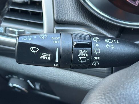 Used 2019 Jeep Grand Cherokee Altitude image 33