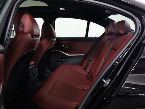 Used 2025 BMW 330i Sedan w/ Premium Package image 11