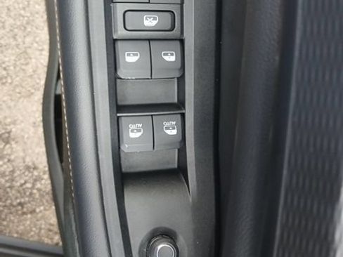Used 2023 Jeep Grand Cherokee L Laredo AWD/4WD image 58