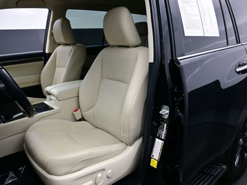 Used 2023 Lexus GX 460 Premium image 13
